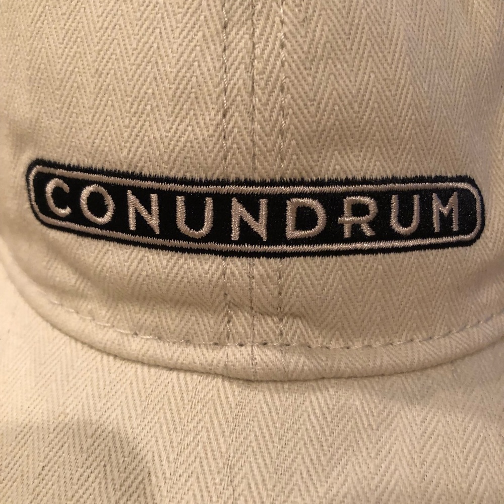 CONUNDRUM 🍷Cap -NWOT